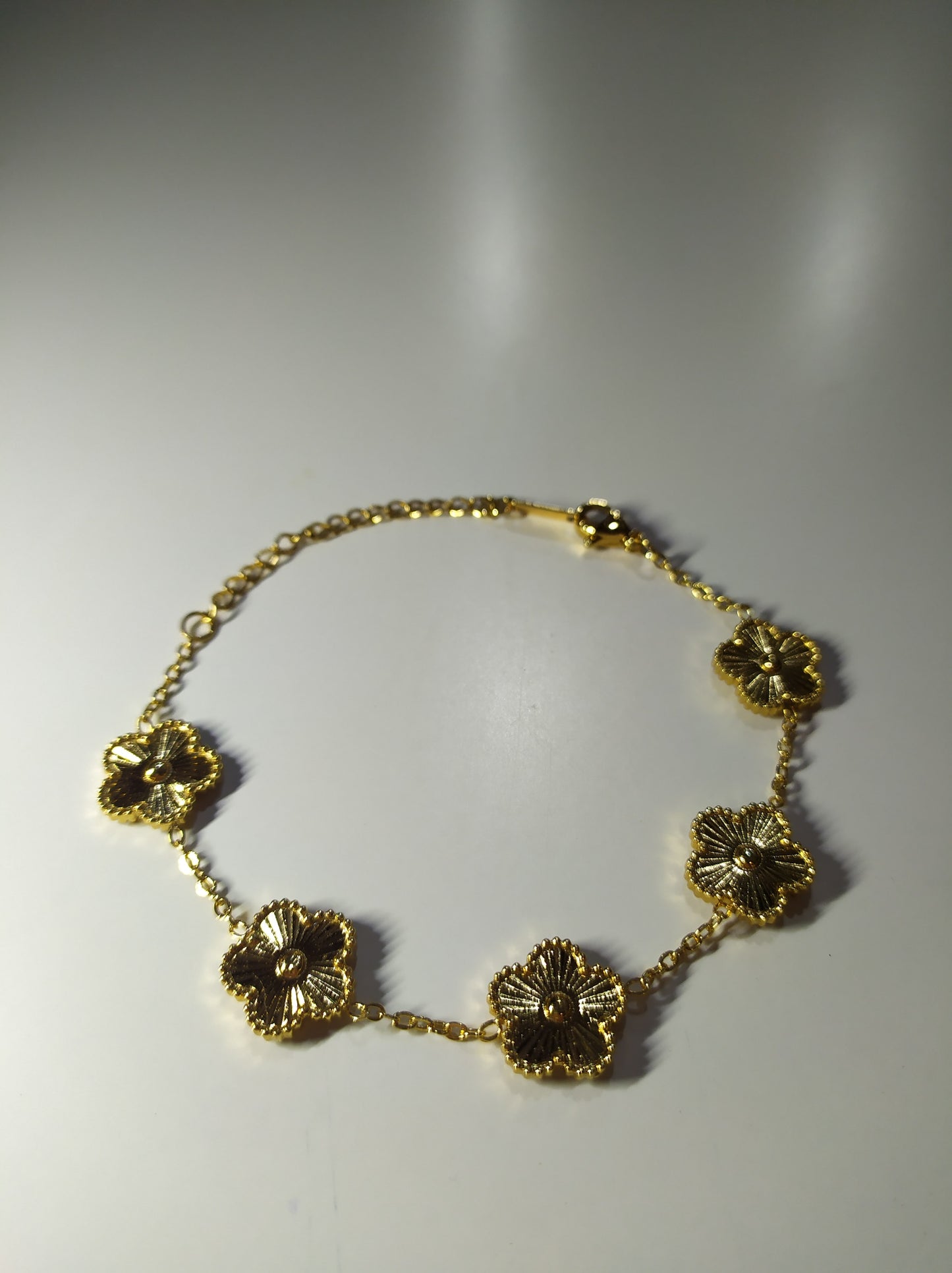 pulsera trebol de cinco hojas oro - additional image 4