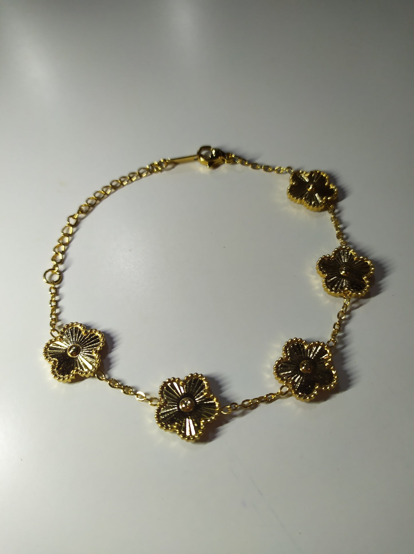 pulsera trebol de cinco hojas oro - additional image 6